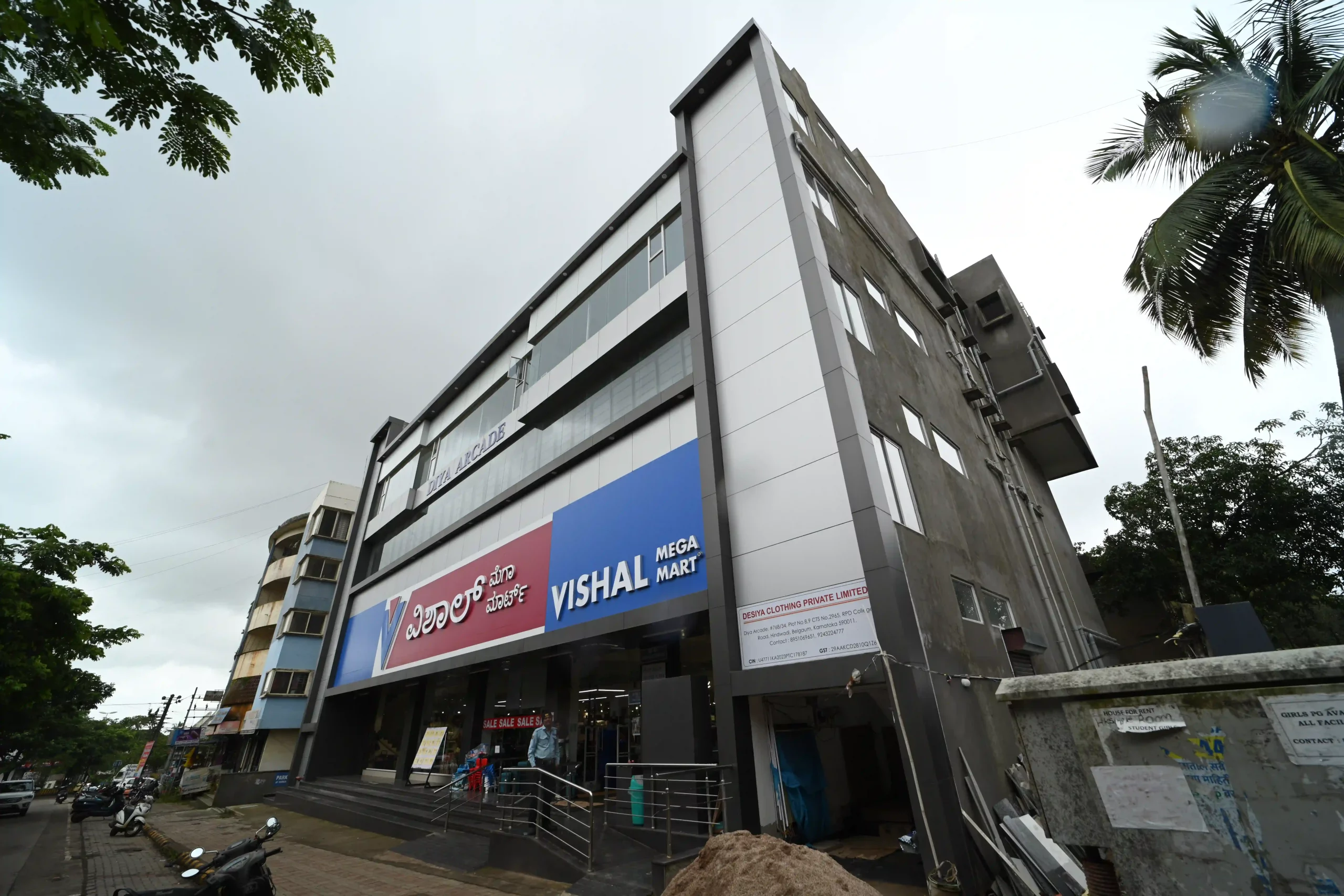 Front & Right Side 4